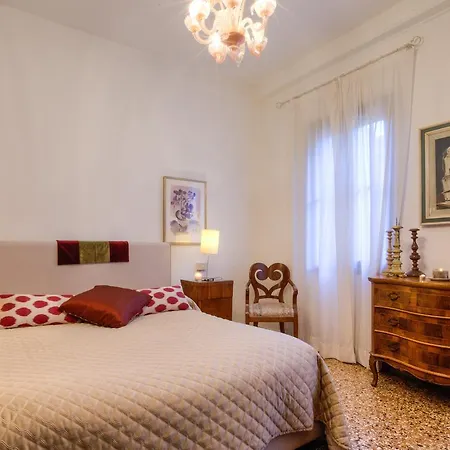 Ca' Della Corte Flats דירה ונציה