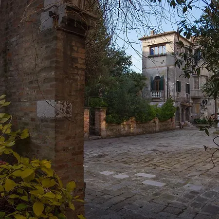 Ca' Della Corte Flats